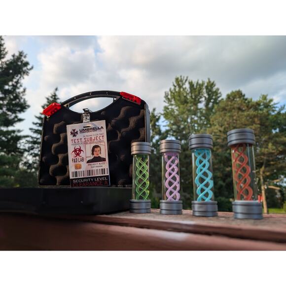 Resident Evil Briefcase Kit Access Badge, T-Virus Antidotes Umbrella Corporation - Picture 16 of 16